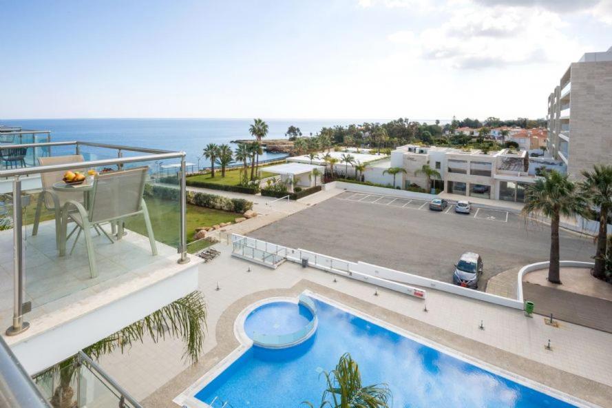 Laila - Coralli Beachfront Apartment Protaras Exterior photo