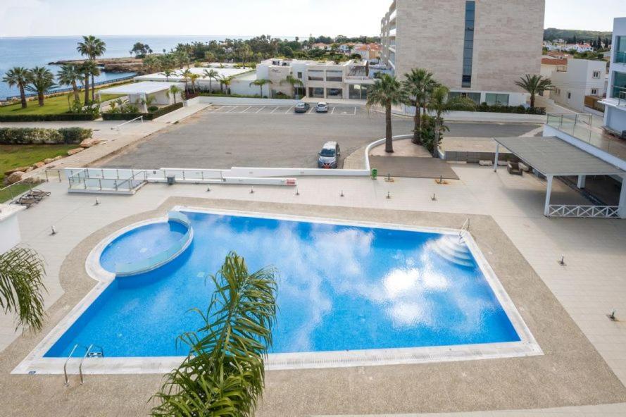 Laila - Coralli Beachfront Apartment Protaras Exterior photo