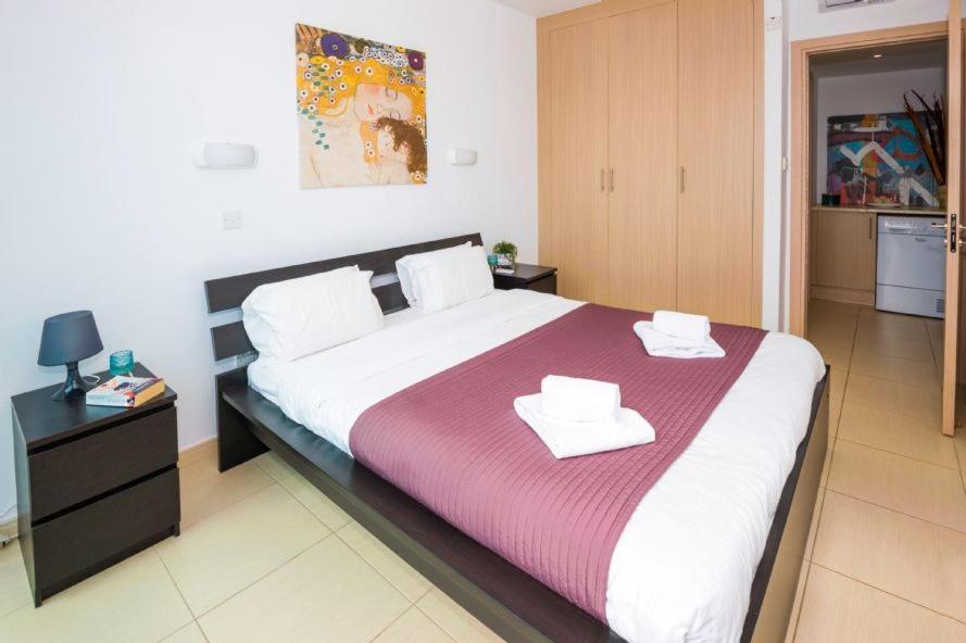 Laila - Coralli Beachfront Apartment Protaras Exterior photo