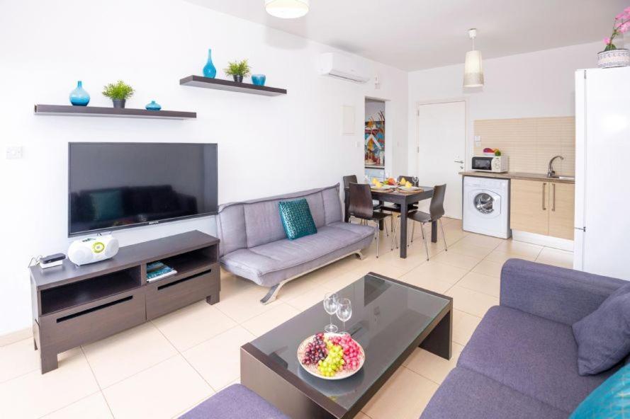 Laila - Coralli Beachfront Apartment Protaras Exterior photo