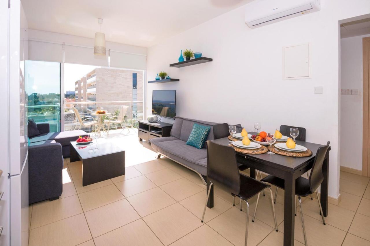Laila - Coralli Beachfront Apartment Protaras Exterior photo